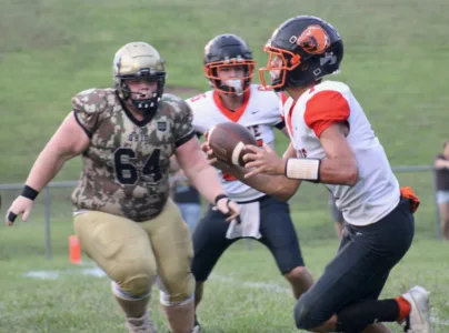 Prep Football: Marietta hosts Williamstown in river rivalry